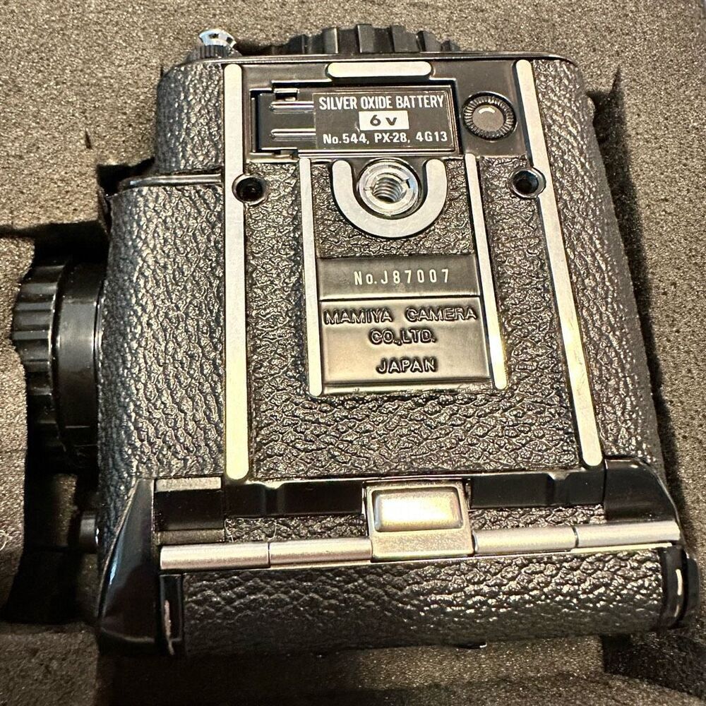 Vintage Mamiya M645 Medium Format Film Camera W/ 4 Lenses 2 Keys & Case Black OS - Picture 5 of 16